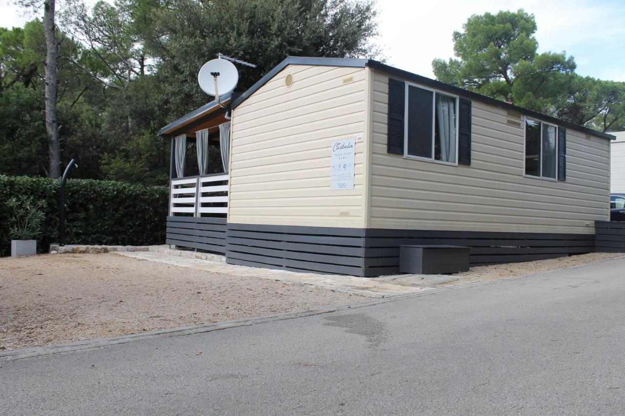 Mobile Home CICIBELA Biograd Na Moru Extérieur photo